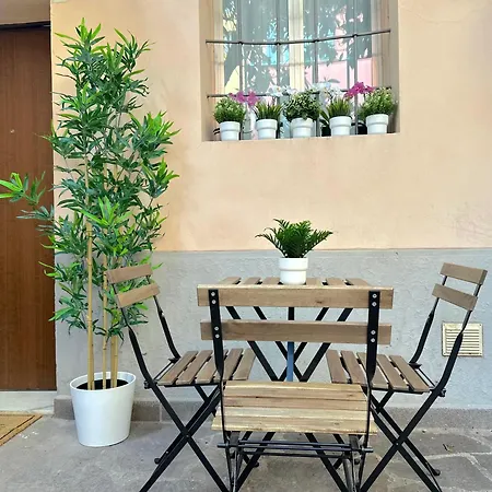 Mascarella Boutique